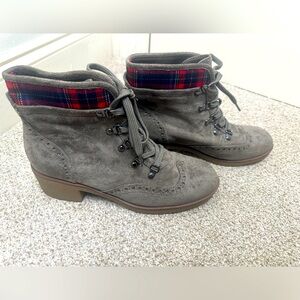 Tommy Hilfiger Twyazi Suede Plaid Wingtip Ankle Boots Women's Shoes Size 8.5 M